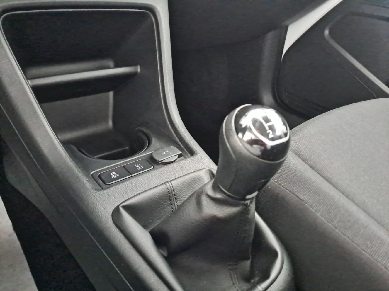 Volkswagen Volkswagen Up usata, con airbags 4