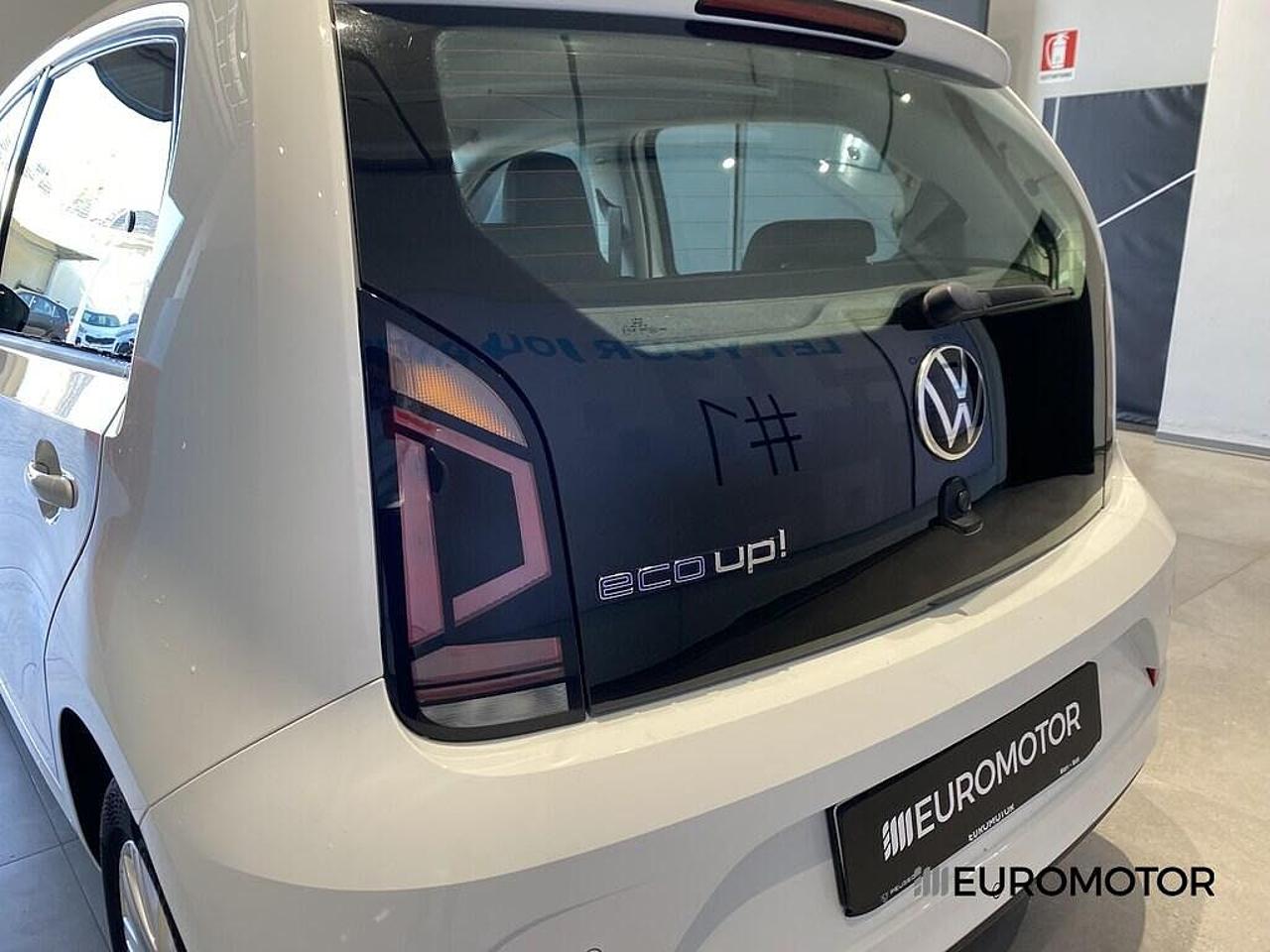 Volkswagen Volkswagen Up usata, con 3 cilindri