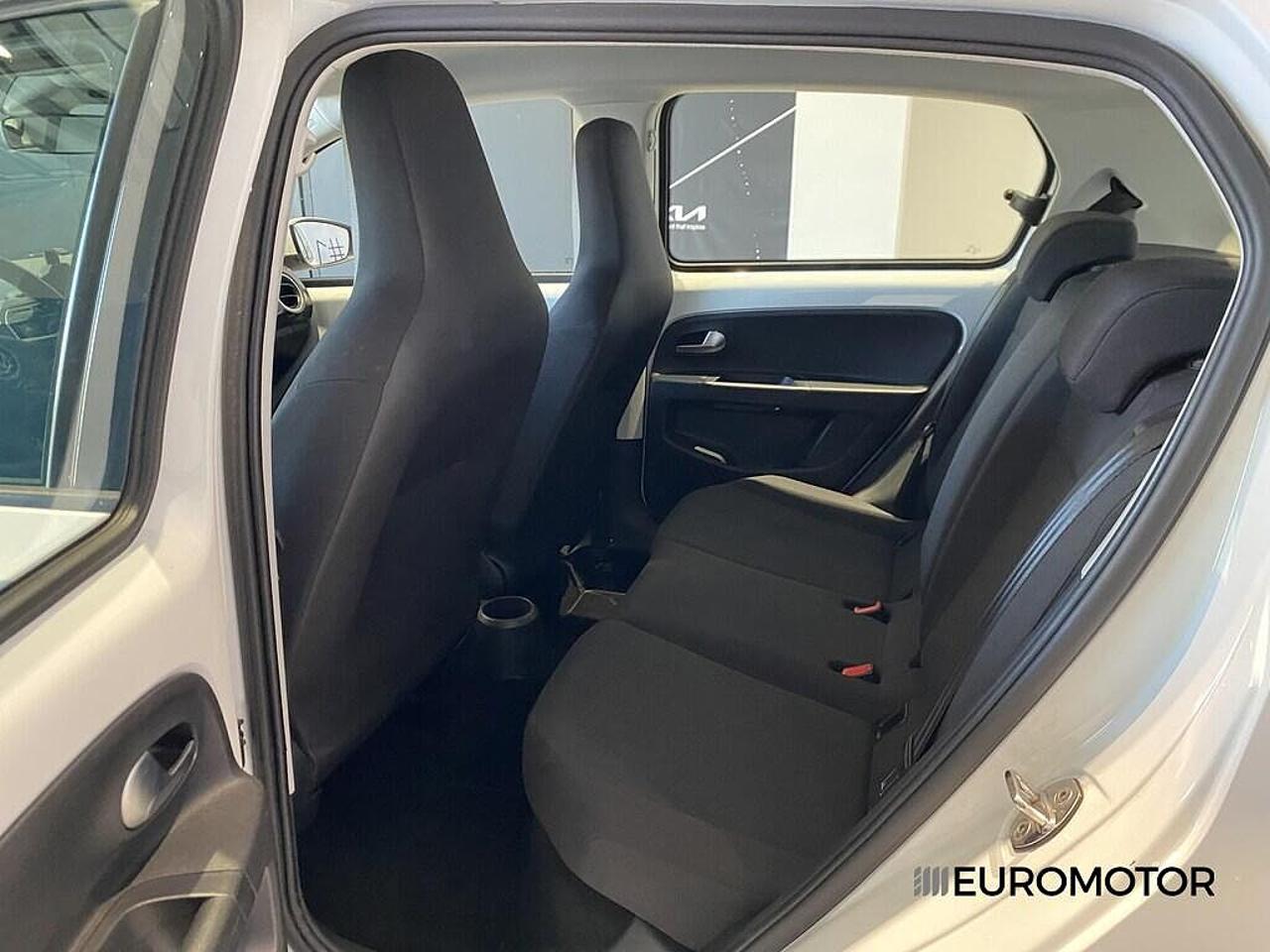 Volkswagen Volkswagen Up usata, con 5 porte