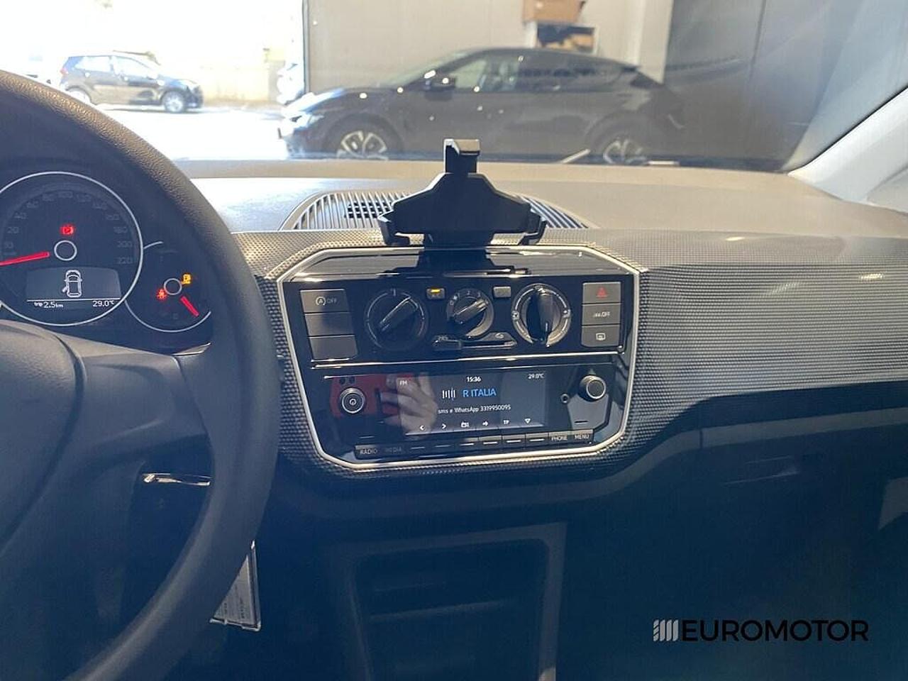 Volkswagen Volkswagen Up usata, con assistente di corsia