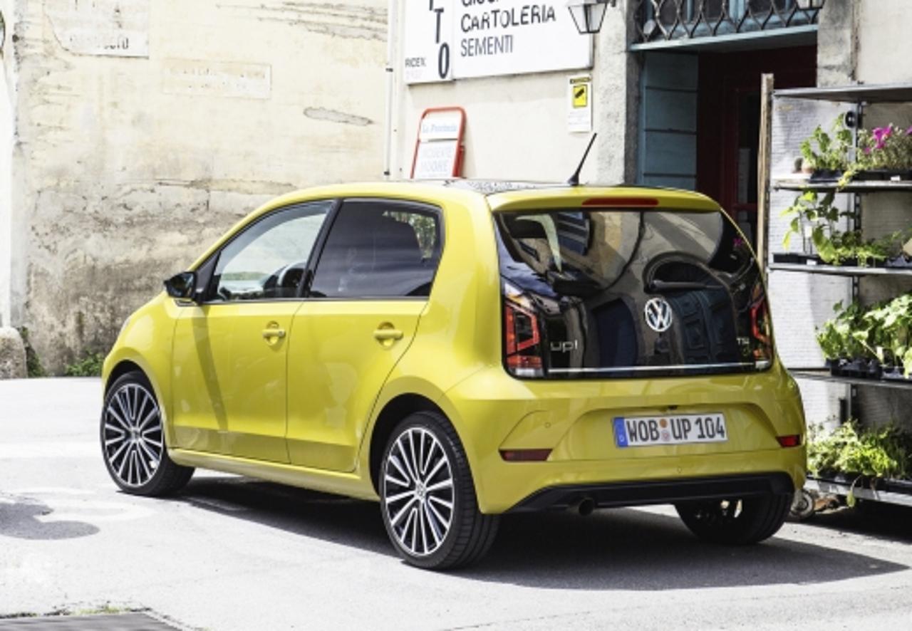 Volkswagen Volkswagen Up usata, con climatizzatore