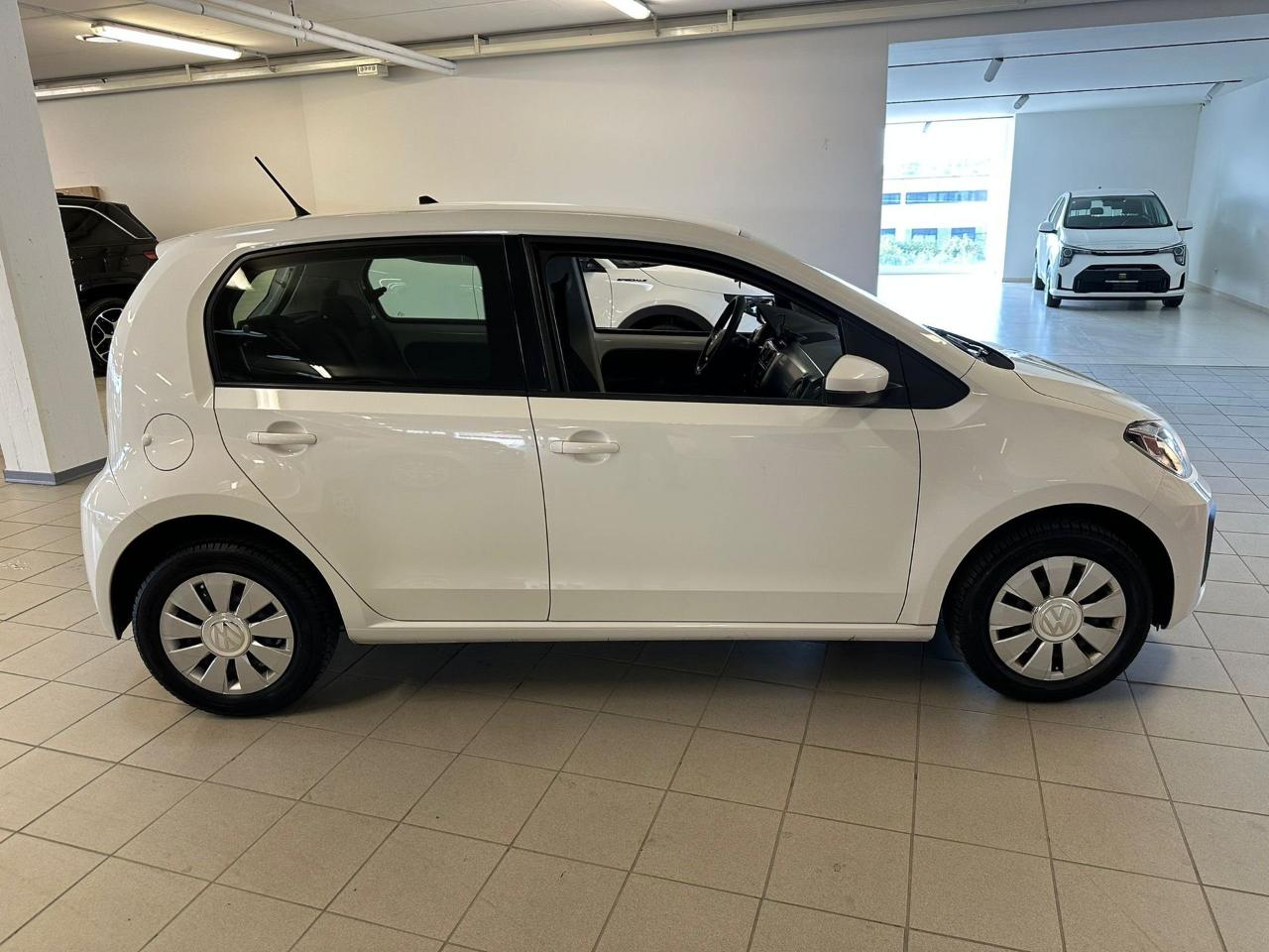 Volkswagen Volkswagen Up usata 15