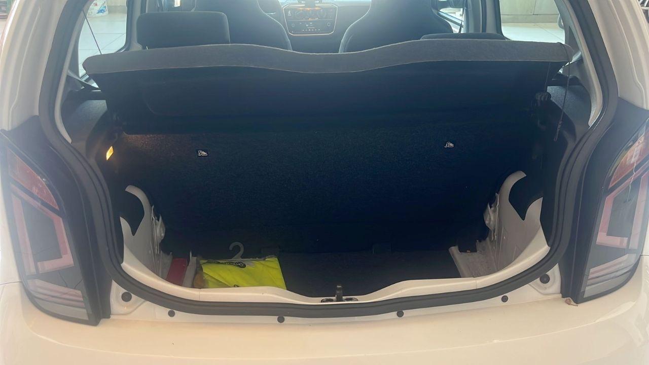 Volkswagen Volkswagen Up usata 17