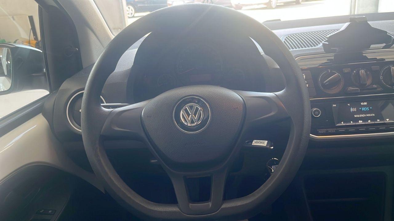 Volkswagen Volkswagen Up usata 20