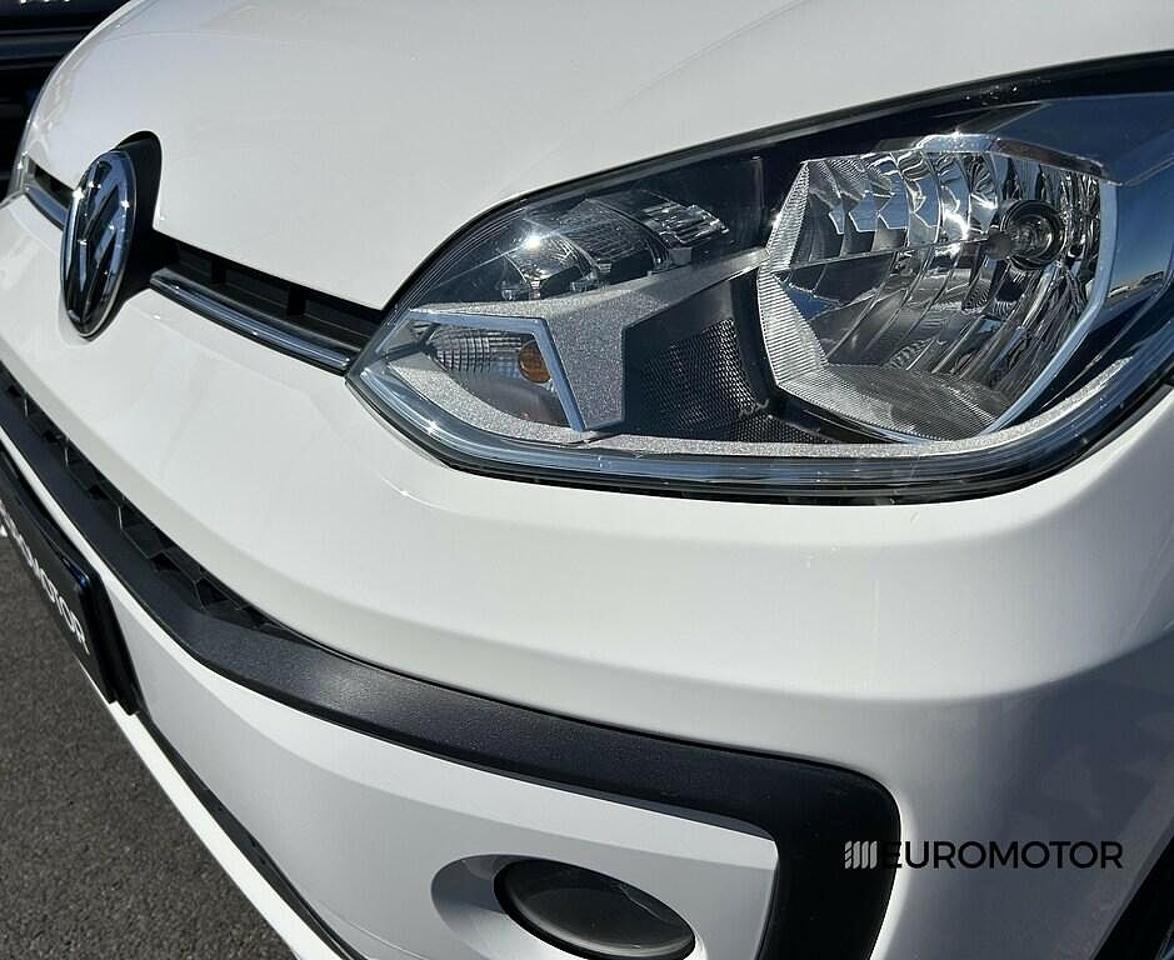 Volkswagen Volkswagen Up usata, con 3 cilindri