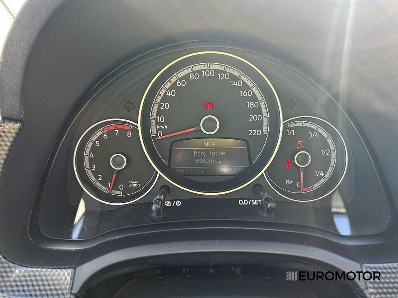 Volkswagen Volkswagen Up usata, con 5 porte