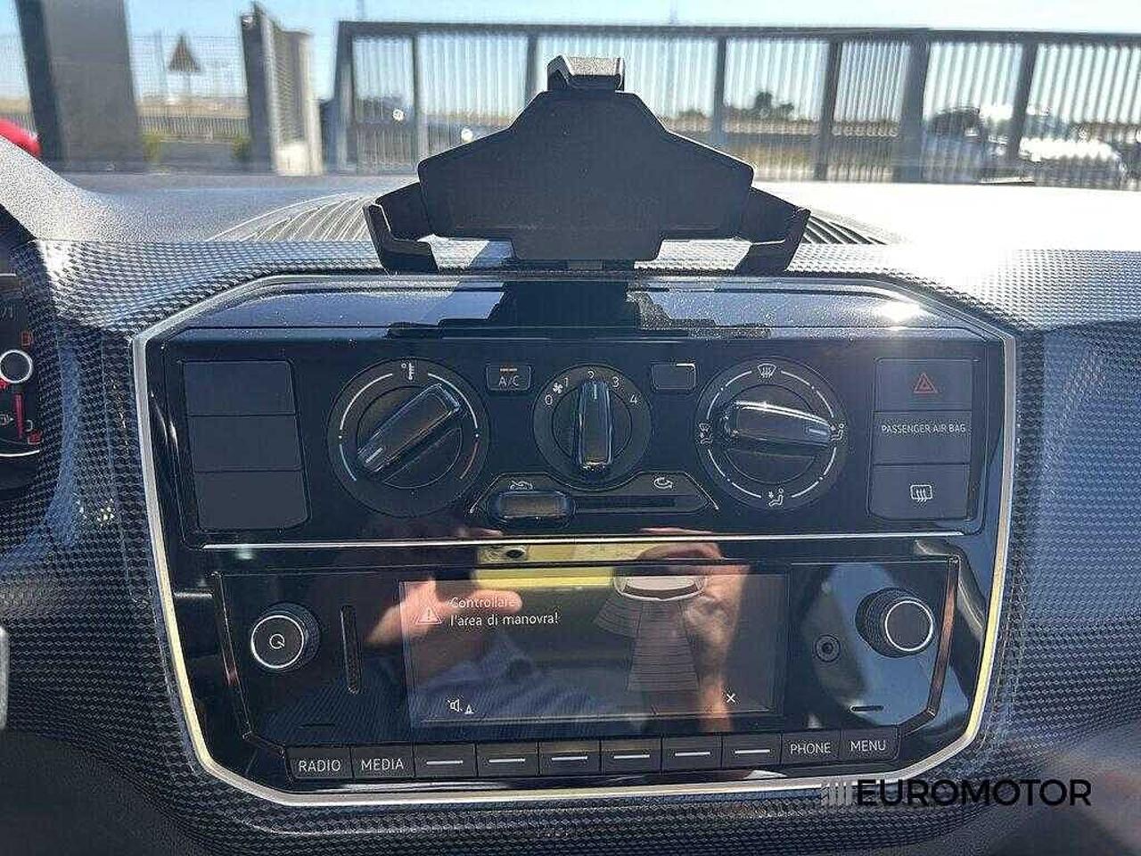 Volkswagen Volkswagen Up usata, con abs