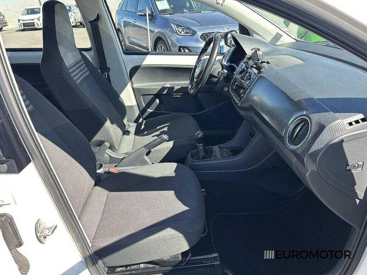 Volkswagen Volkswagen Up usata, con chiusura centralizzata