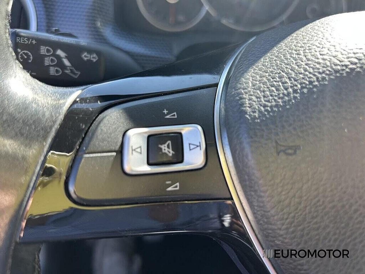 Volkswagen Volkswagen Up usata, con vetri elettrici