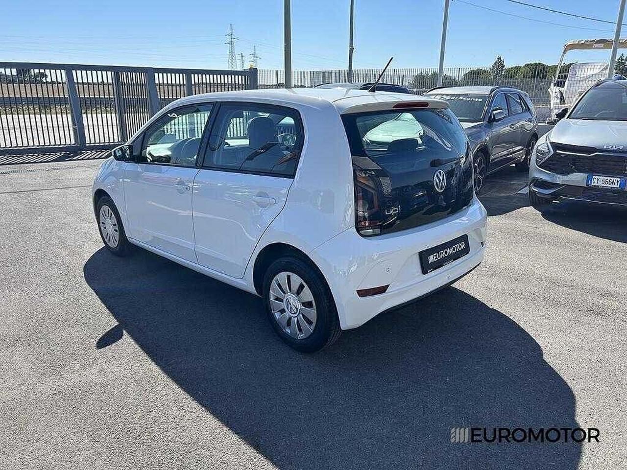 Volkswagen Volkswagen Up usata 26