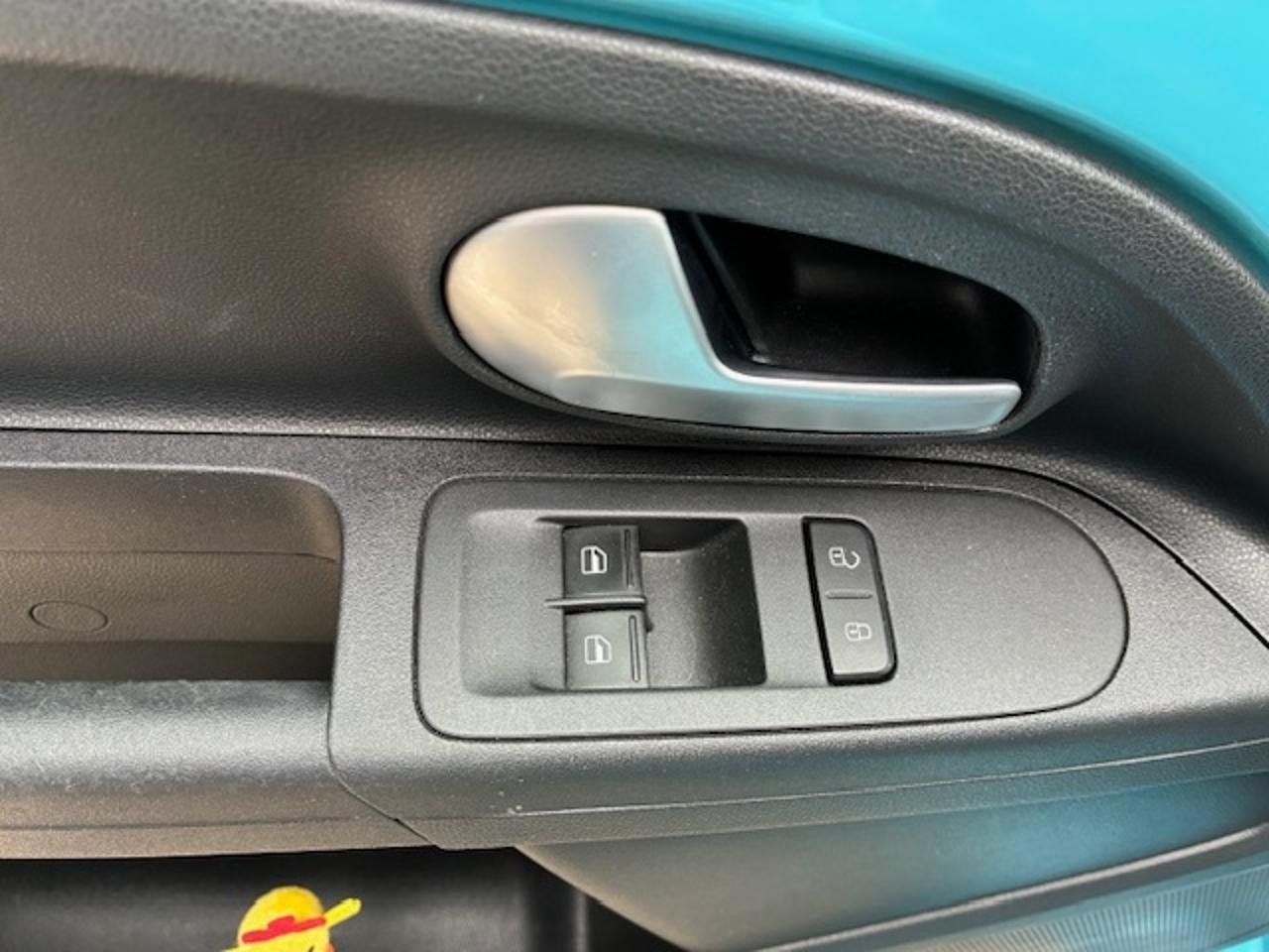 Volkswagen Volkswagen Up usata 4