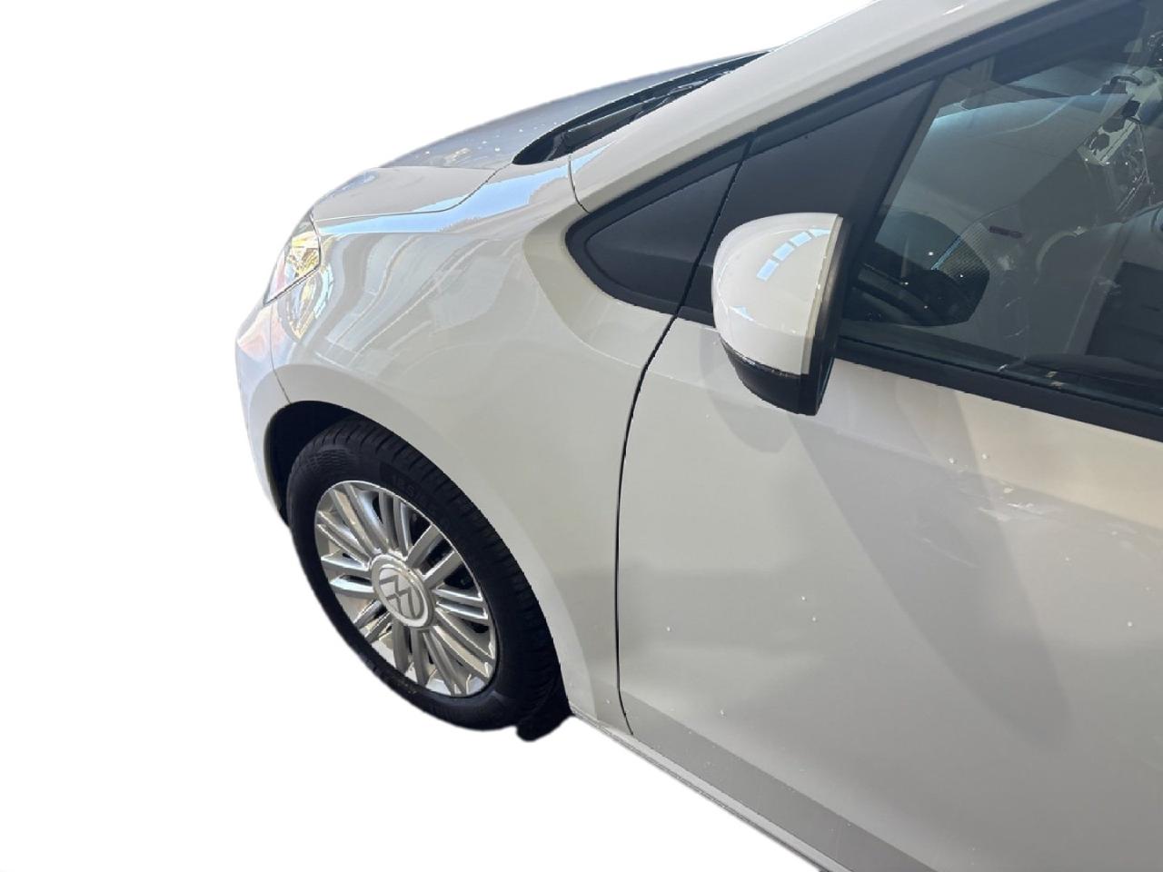 Volkswagen Volkswagen Up usata, con cerchi in lega