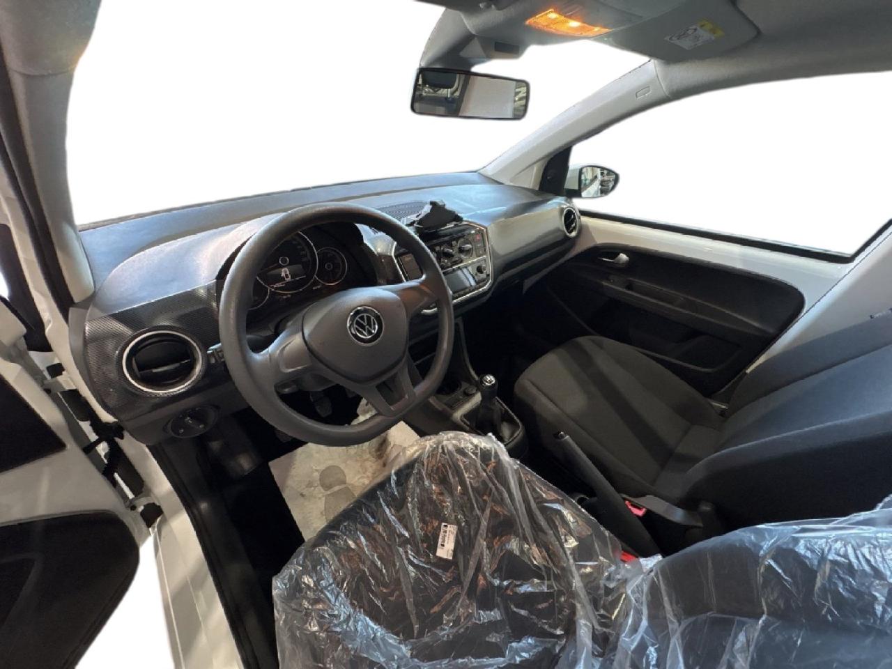 Volkswagen Volkswagen Up usata, con park distance control