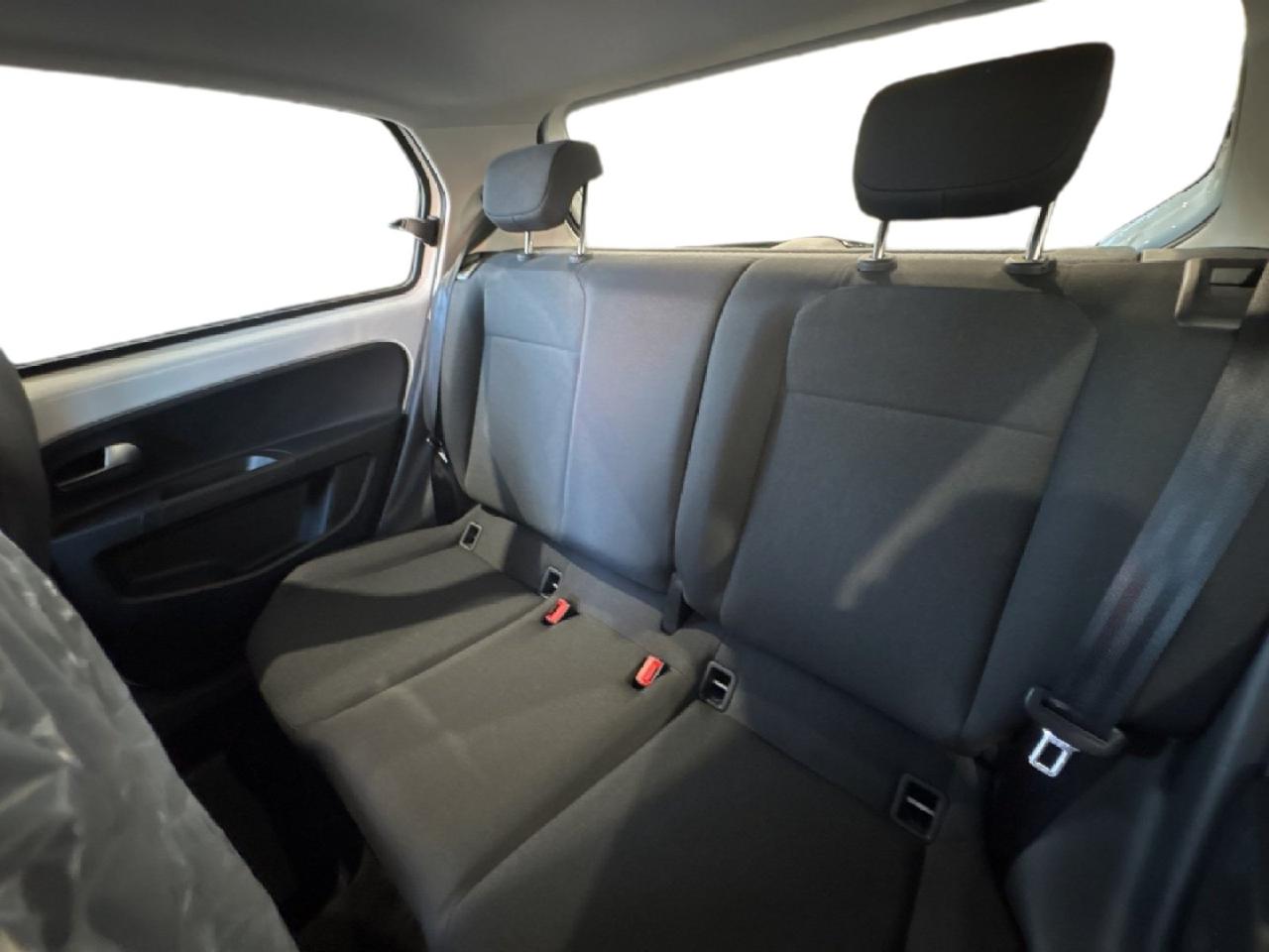 Volkswagen Volkswagen Up usata, con servo sterzo