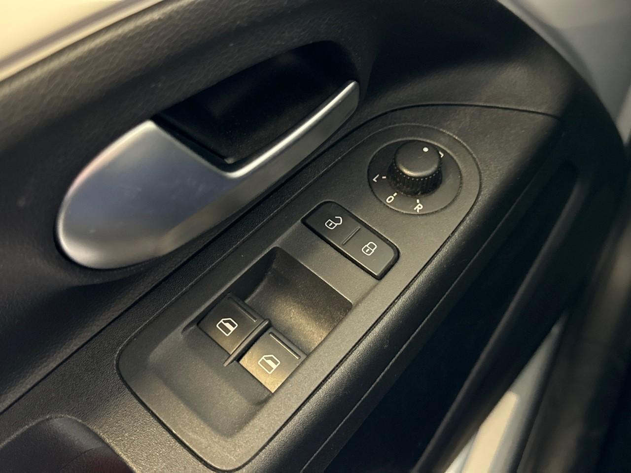 Volkswagen Volkswagen Up usata, con avviso superamento corsia