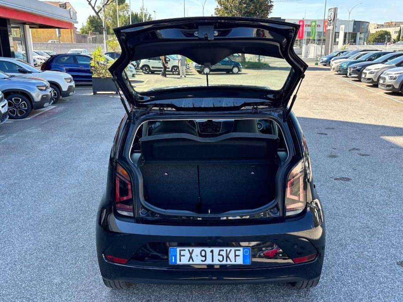 Volkswagen Volkswagen Up usata, con start/stop automatico