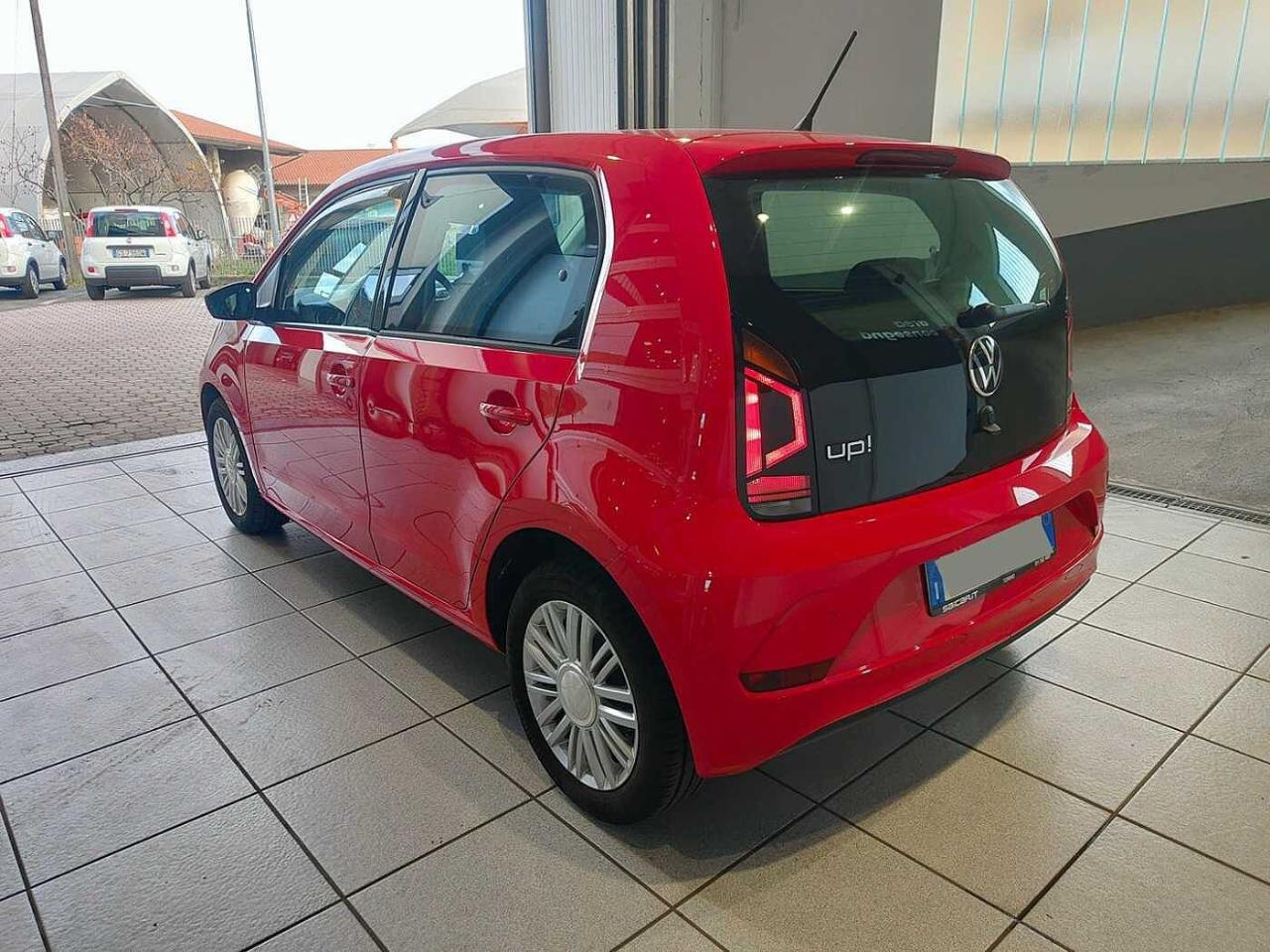 Volkswagen Volkswagen Up usata 27