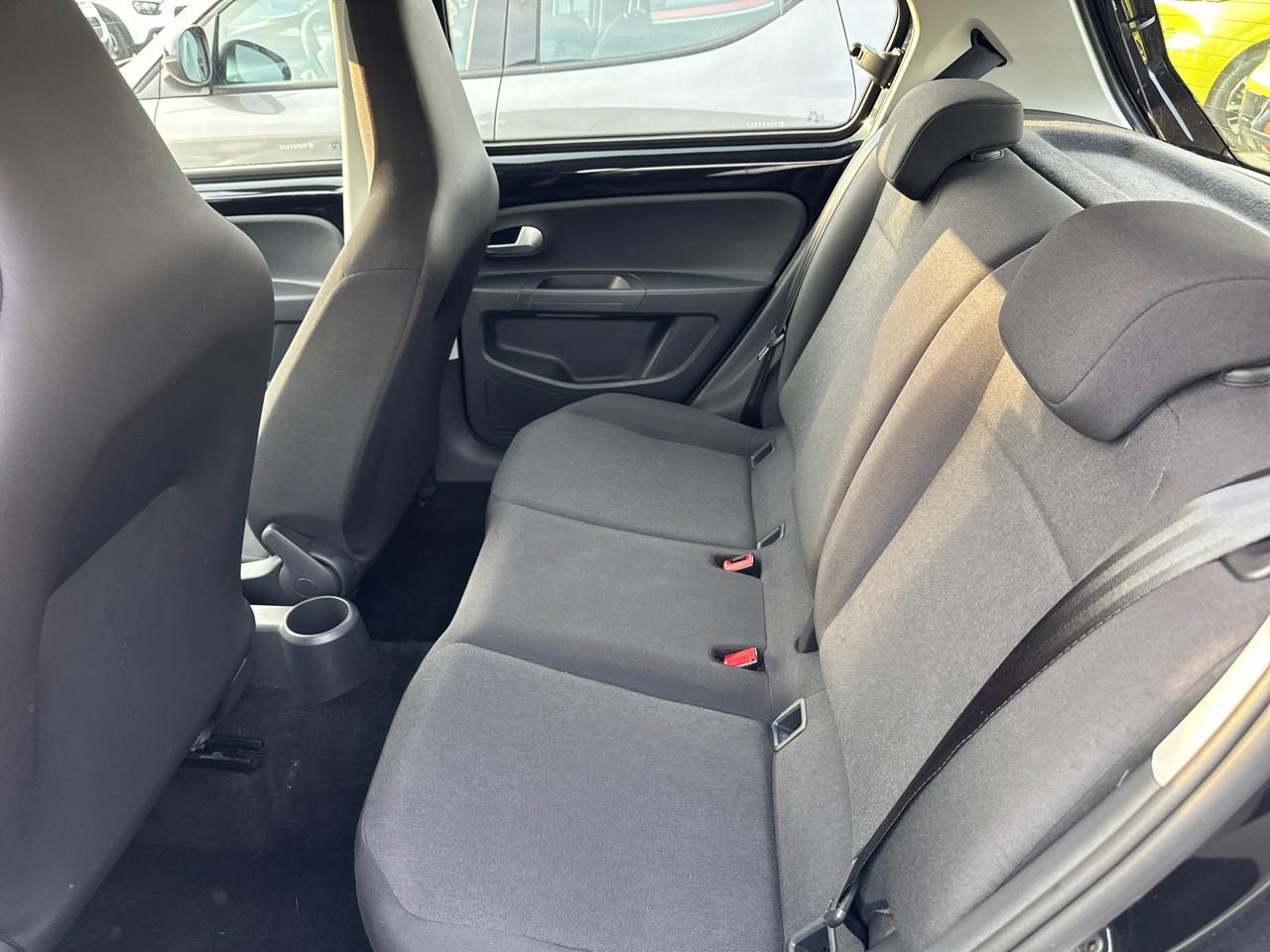 Volkswagen Volkswagen Up usata, con Caricabatterie di bordo da 11 kW