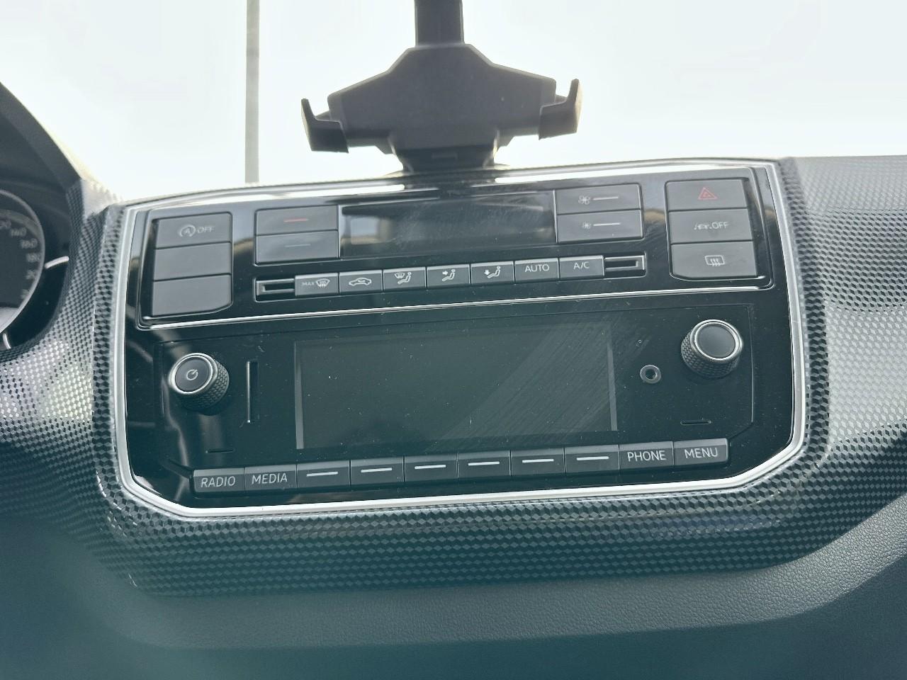 Volkswagen Volkswagen Up usata, con Isofix