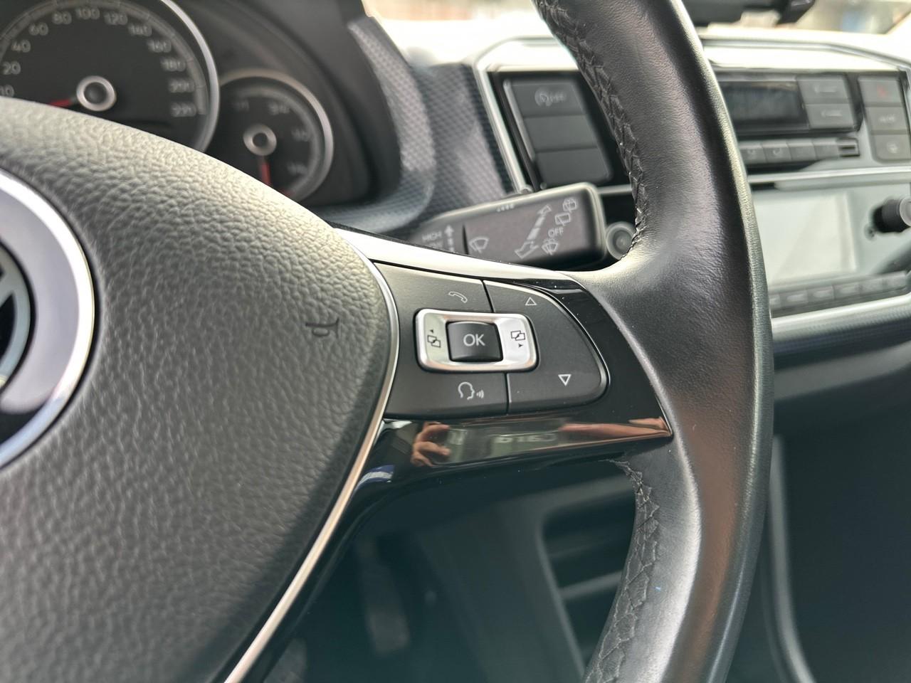 Volkswagen Volkswagen Up usata, con Rivestimento interno