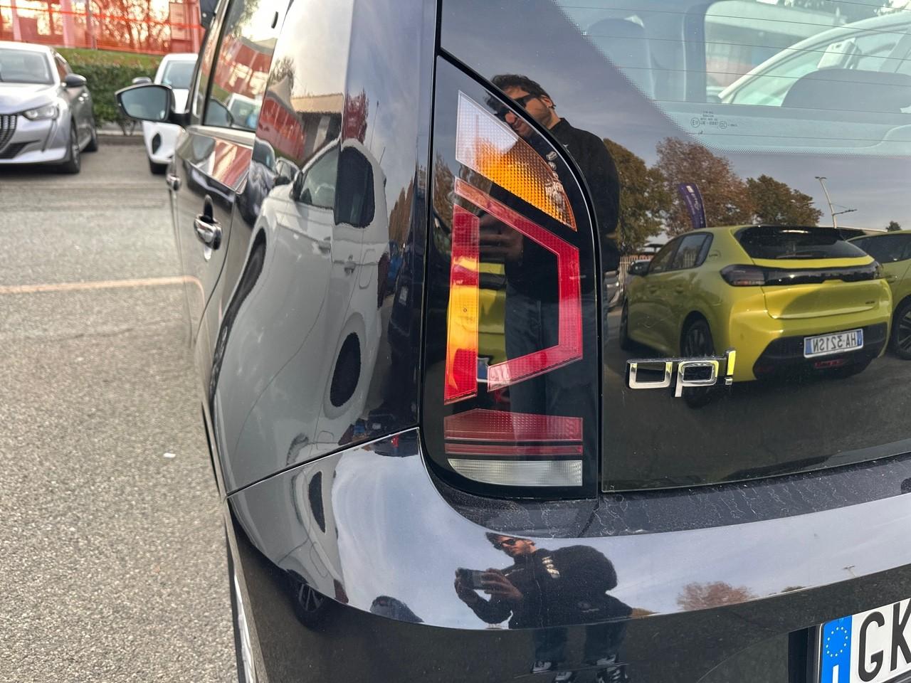 Volkswagen Volkswagen Up usata, con Tettuccio apribile