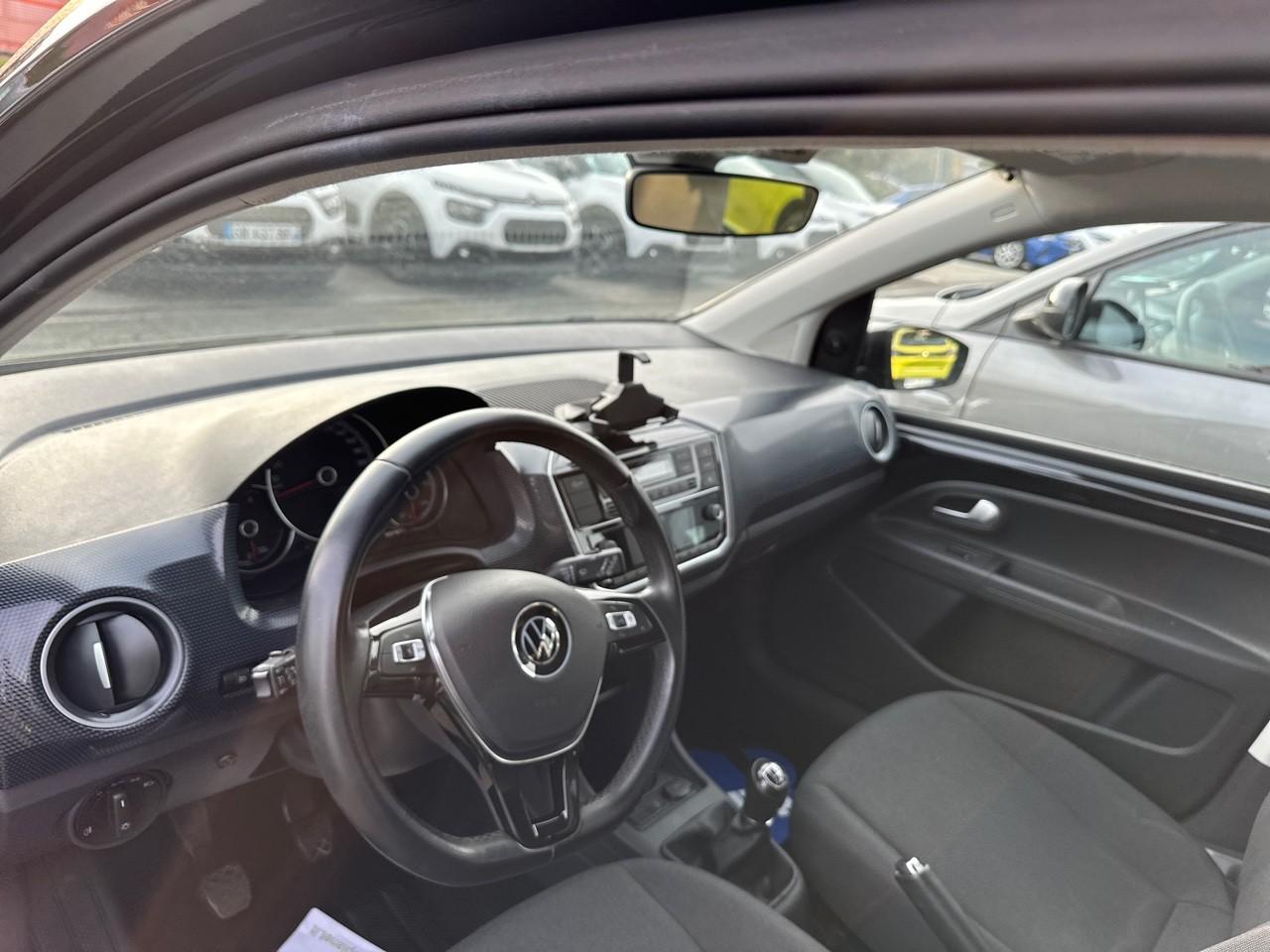 Volkswagen Volkswagen Up usata 19