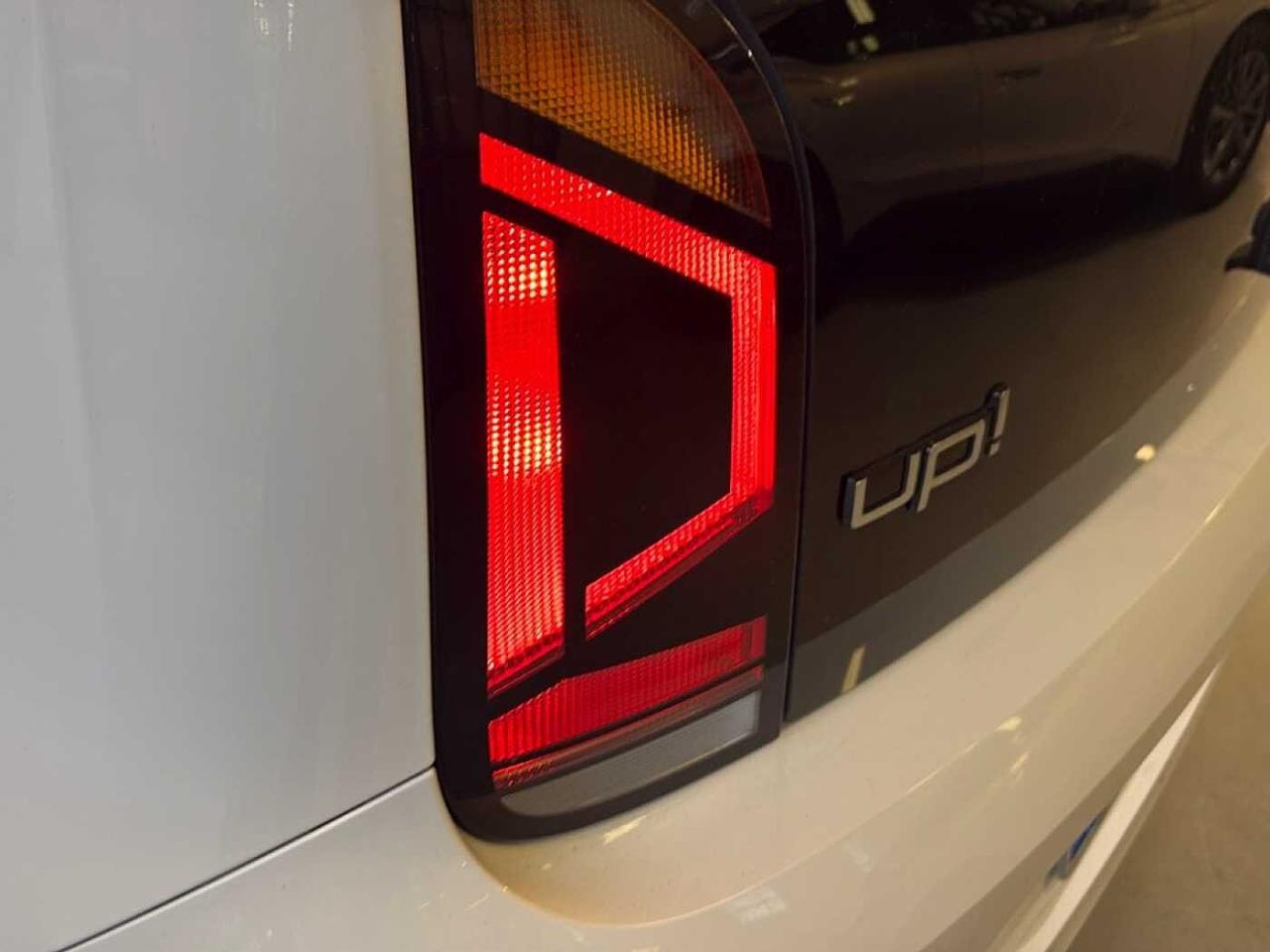 Volkswagen Volkswagen Up usata 1