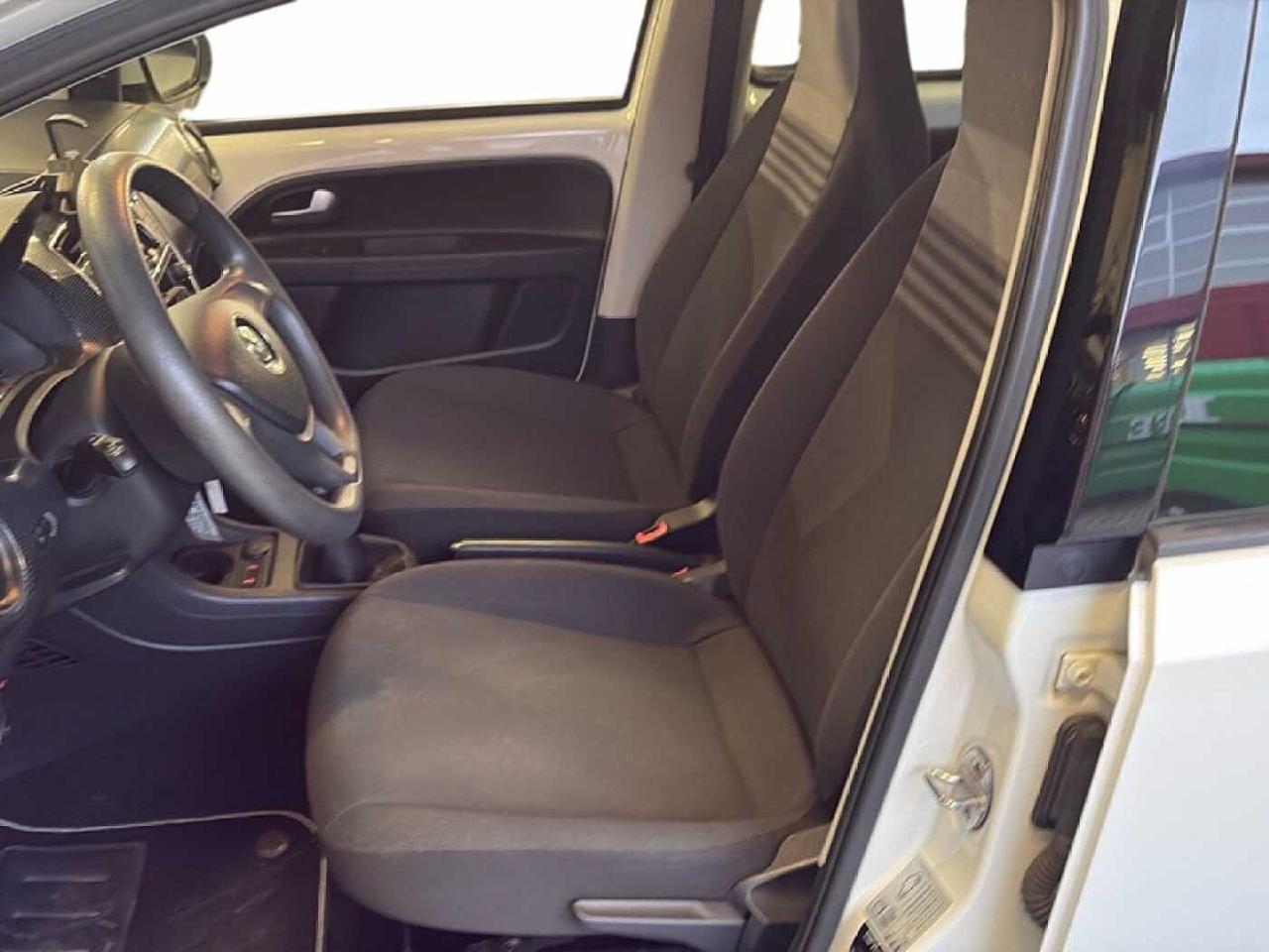 Volkswagen Volkswagen Up usata 10