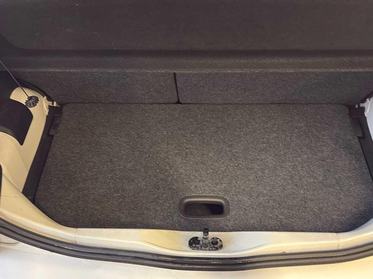 Volkswagen Volkswagen Up usata 13