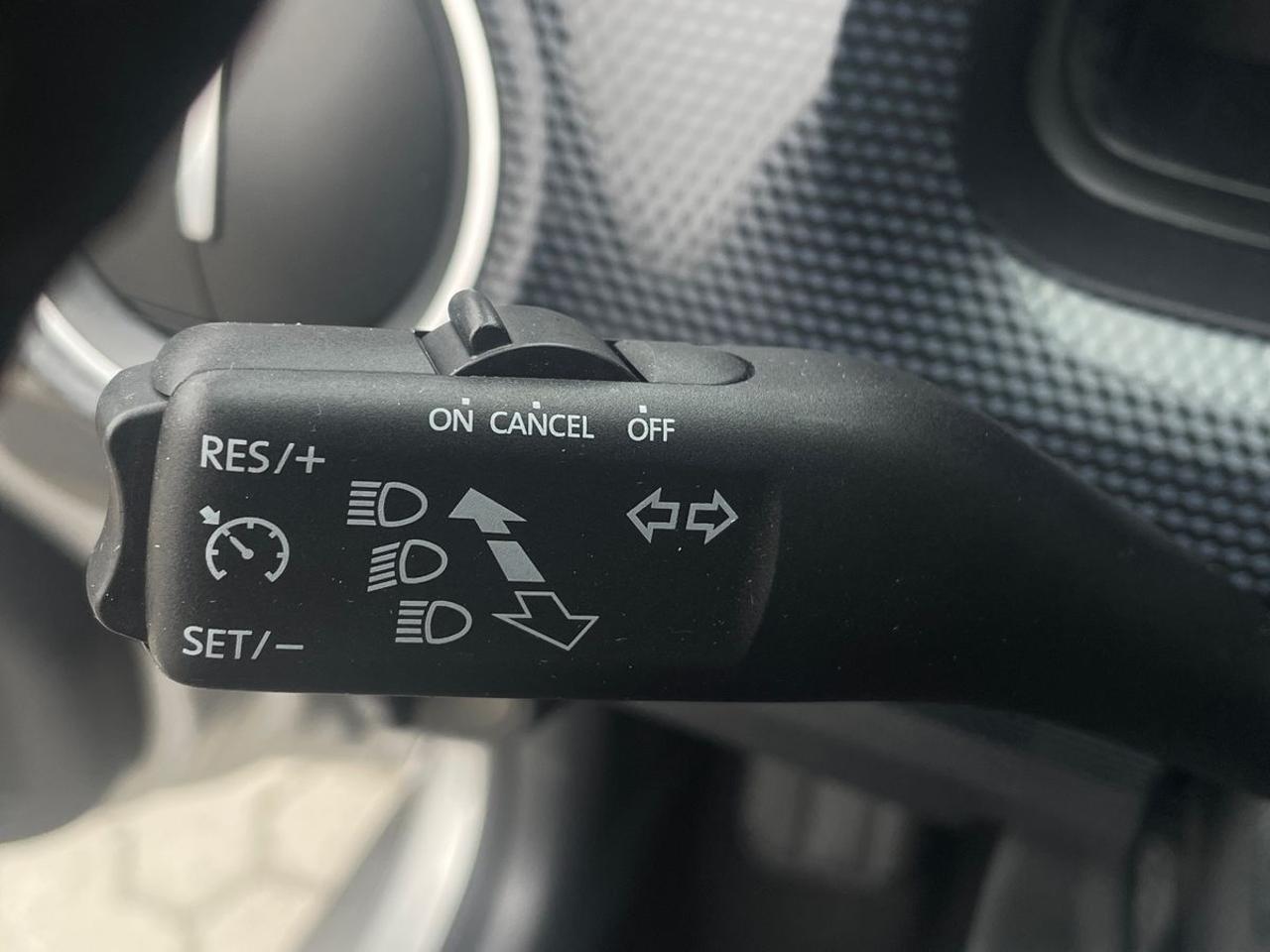 Volkswagen Volkswagen Up usata 17