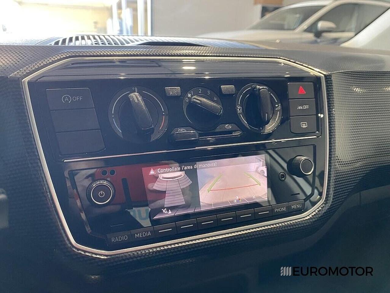 Volkswagen Volkswagen Up usata 14