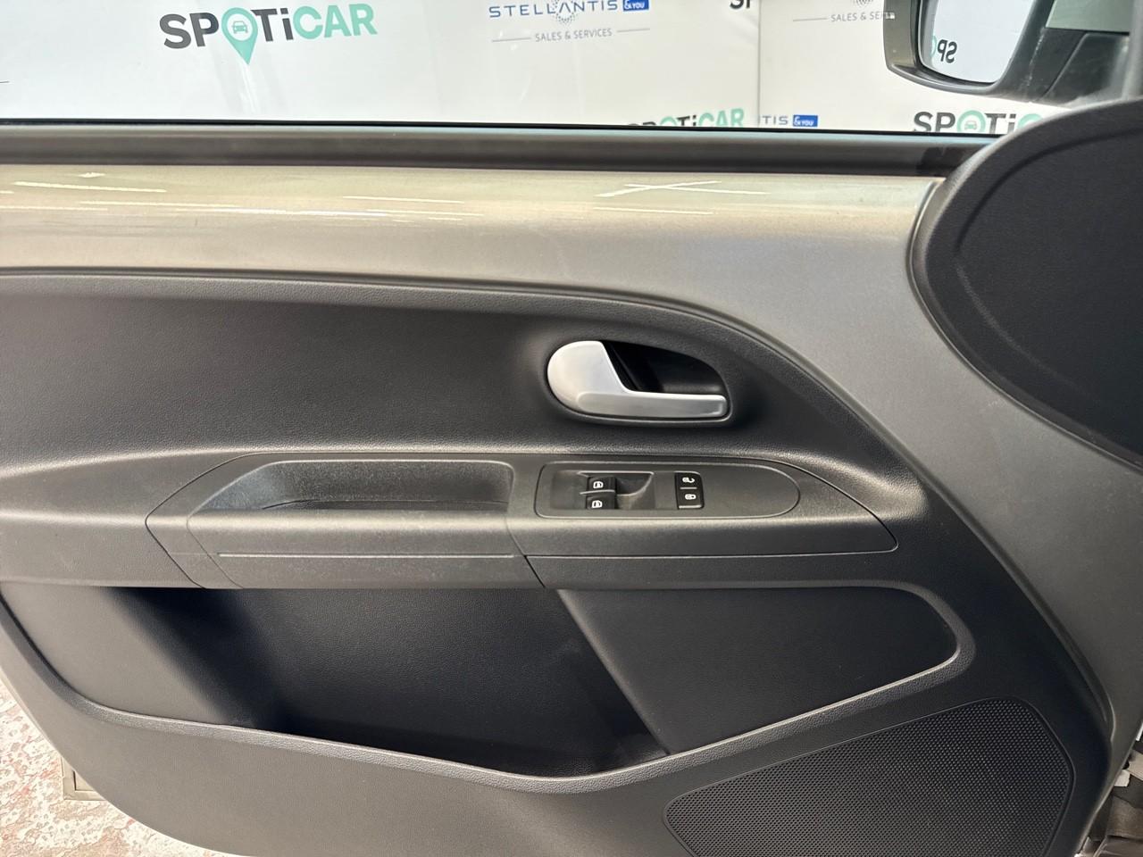 Volkswagen Volkswagen Up usata 5