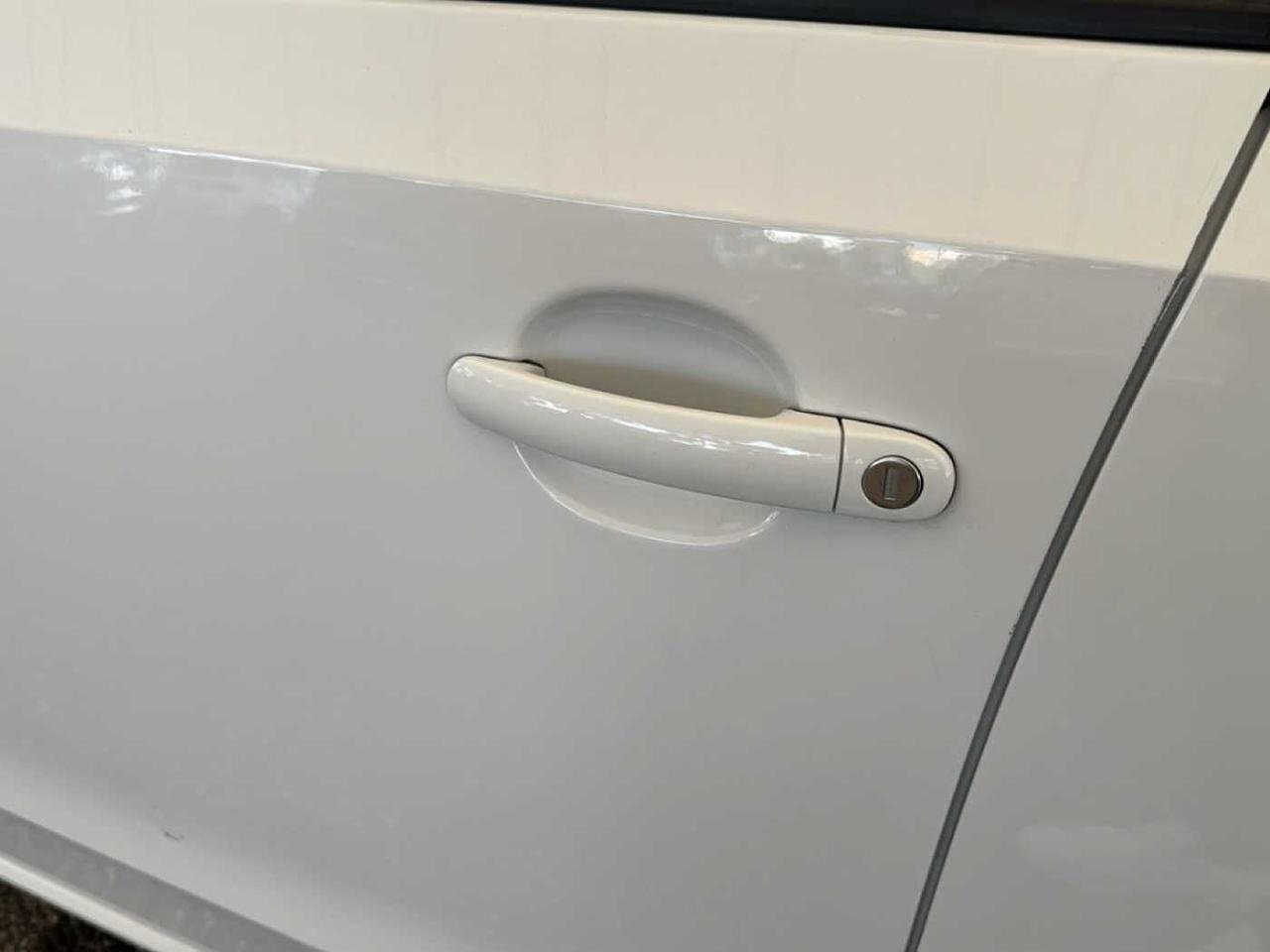 Volkswagen Volkswagen Up usata 22