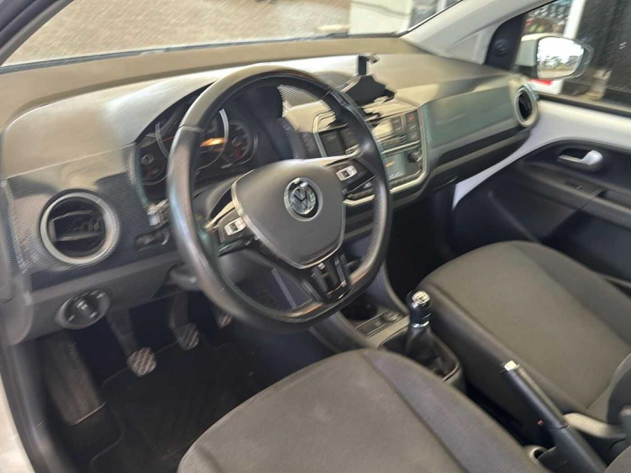 Volkswagen Volkswagen Up usata 23