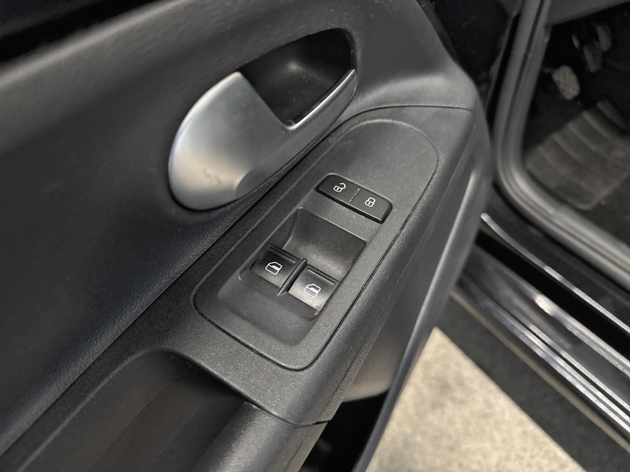 Volkswagen Volkswagen Up usata 4