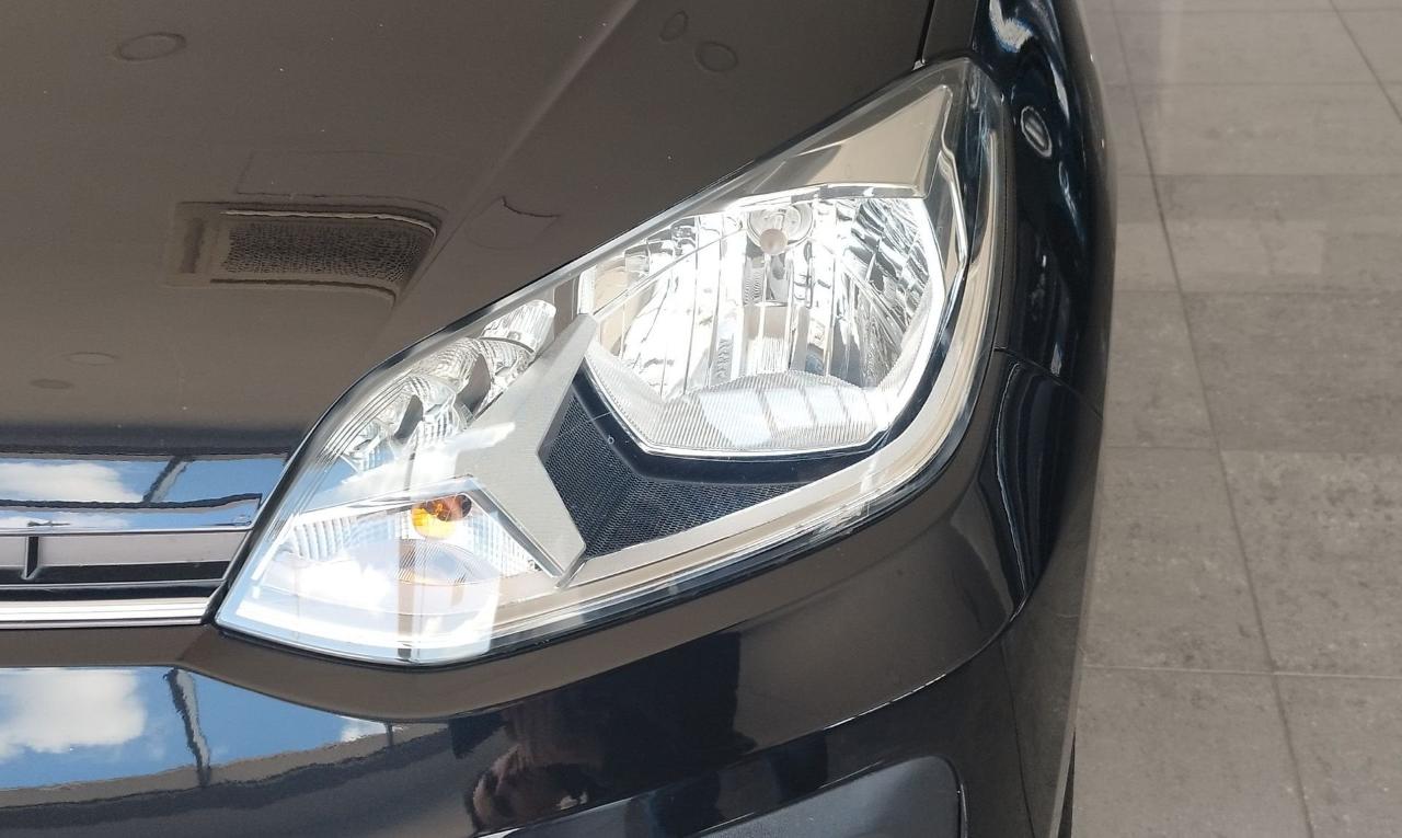 Volkswagen Volkswagen Up usata 12