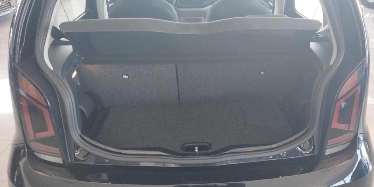 Volkswagen Volkswagen Up usata 18