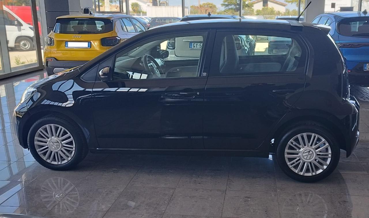 Volkswagen Volkswagen Up usata 22