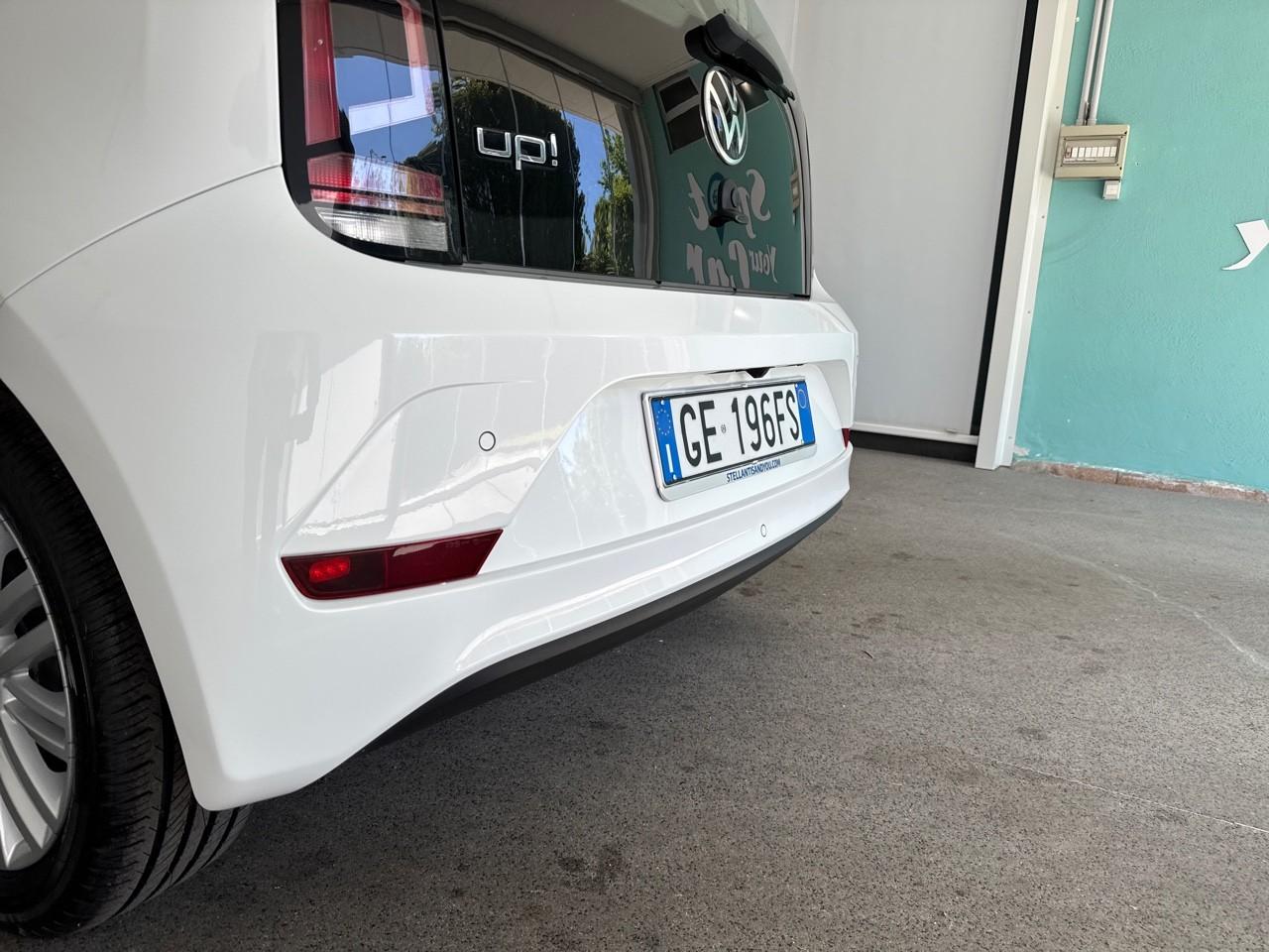 Volkswagen Volkswagen Up usata 10