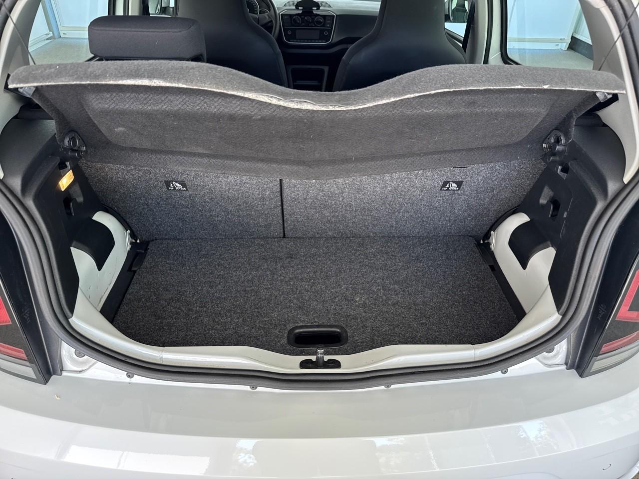 Volkswagen Volkswagen Up usata 16