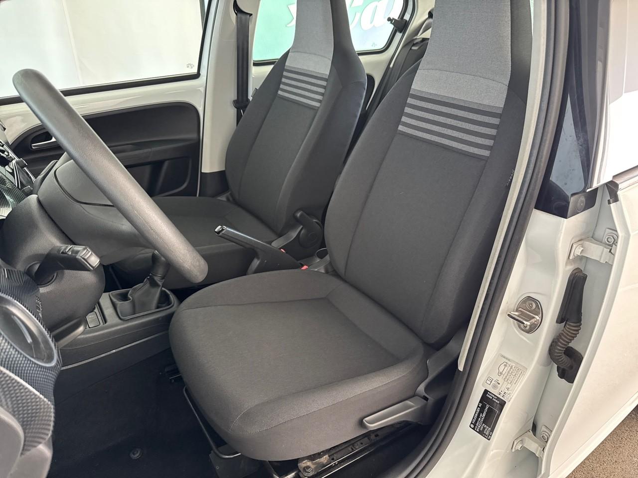 Volkswagen Volkswagen Up usata 19