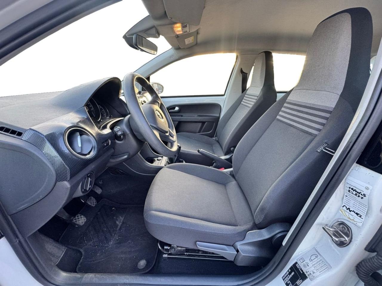 Volkswagen Volkswagen Up usata 22