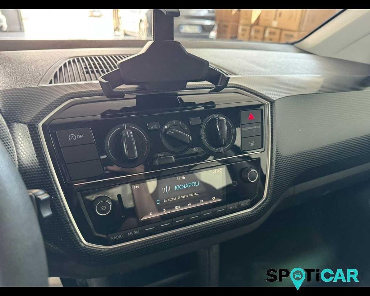 Volkswagen Volkswagen Up usata 17