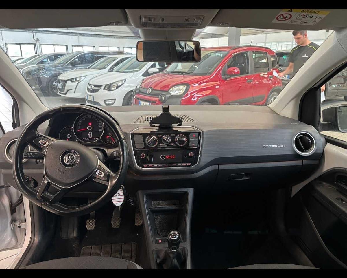 Volkswagen Volkswagen Up usata 8