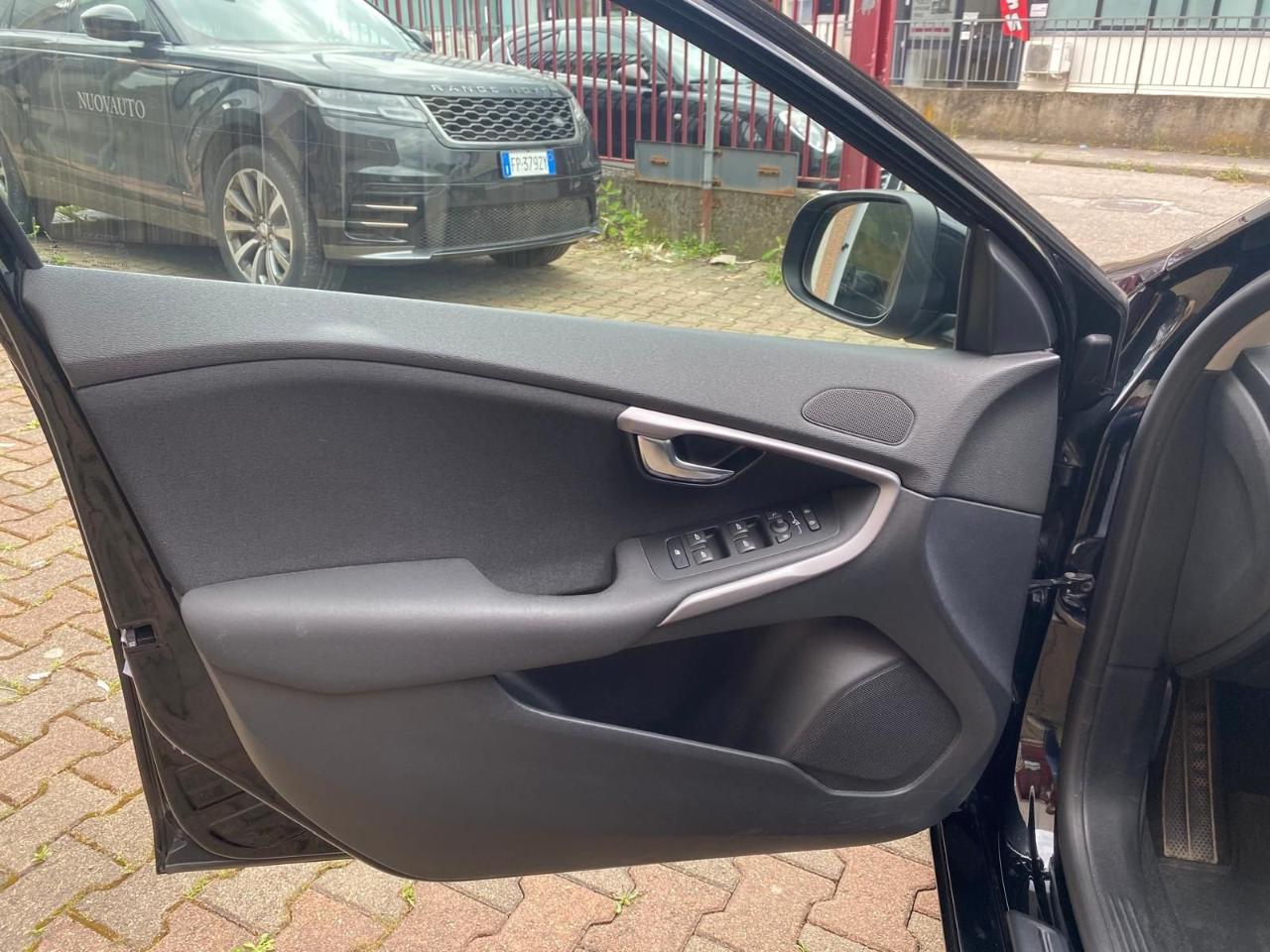 Volvo Volvo V40 usata, con cerchi in lega