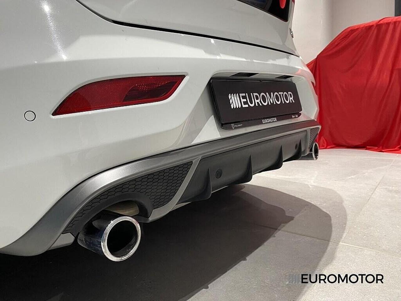 Volvo Volvo V40 usata, con 4 cilindri