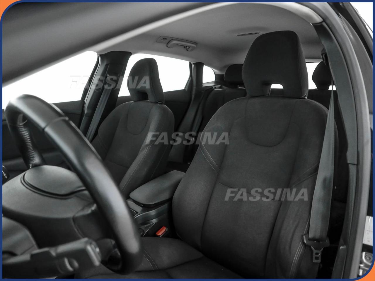 Volvo Volvo V40 usata 13