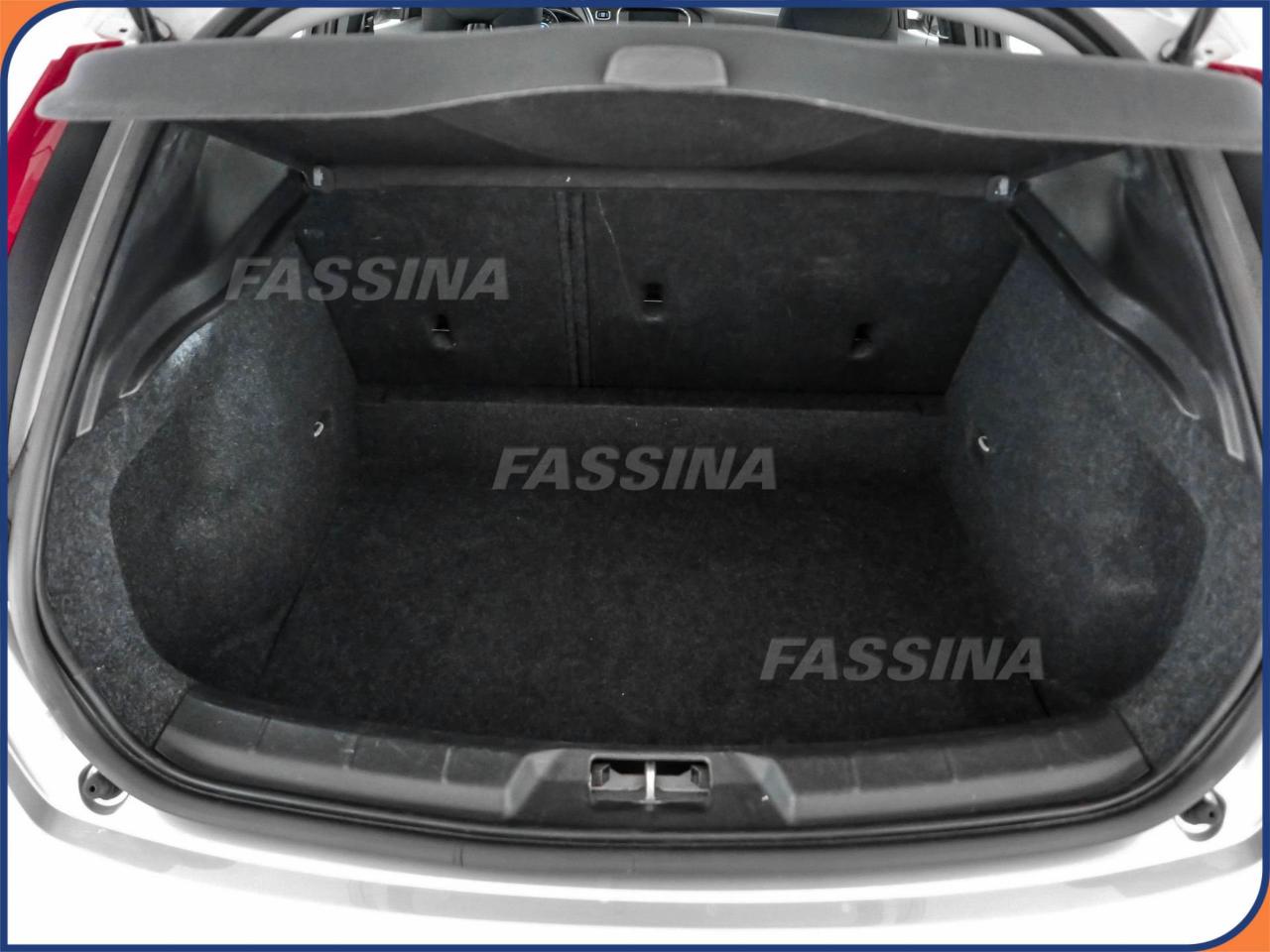 Volvo Volvo V40 usata, con cambio automatico