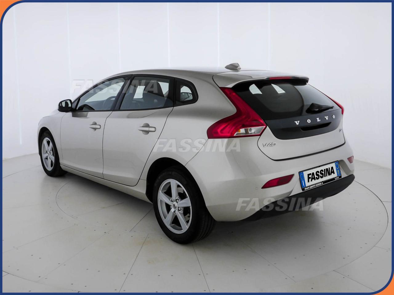 Volvo Volvo V40 usata, con park distance control