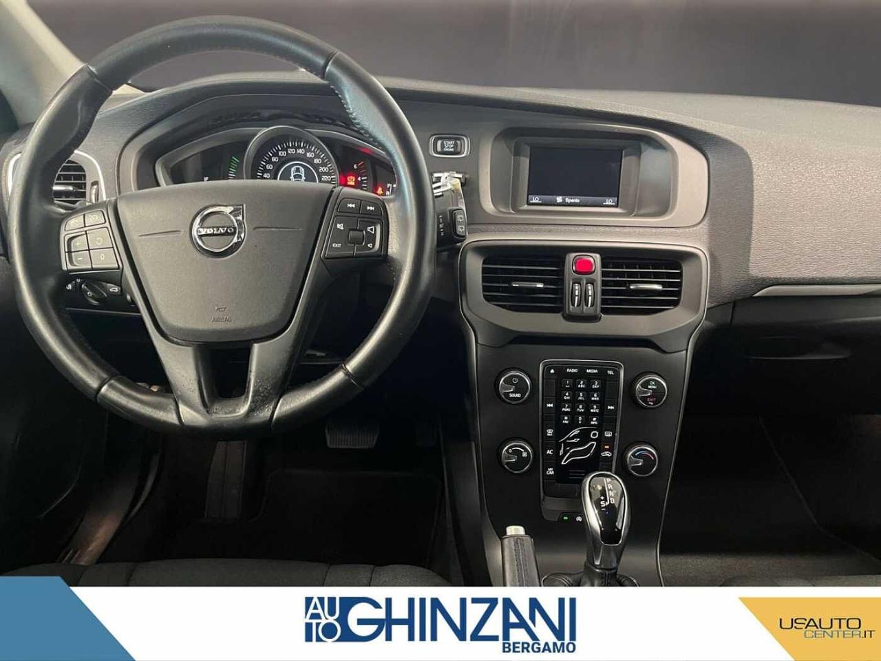 Volvo Volvo V40 usata, con assistenza alla frenata